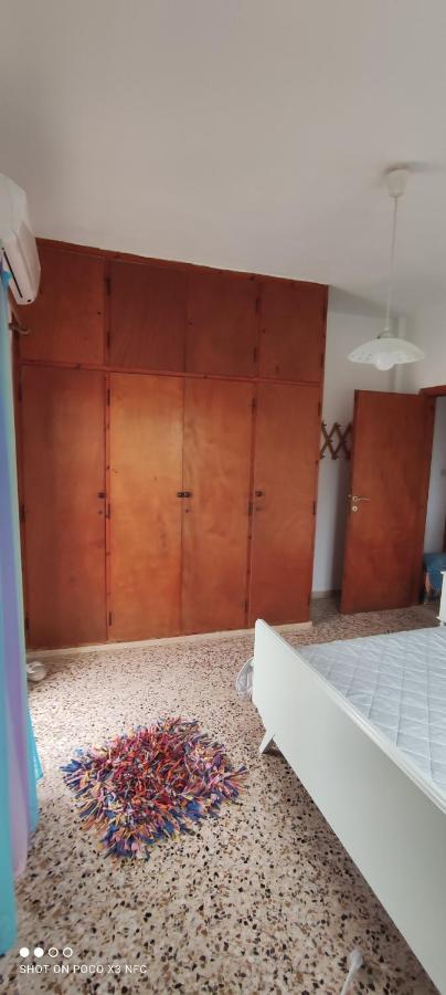 To Spiti Stin Aliki Apartment Artemida  Bagian luar foto