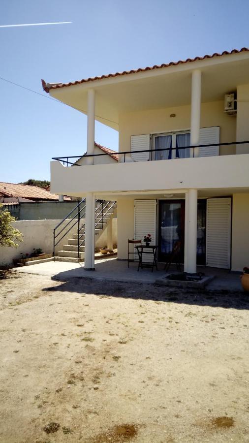 To Spiti Stin Aliki Apartment Artemida  Bagian luar foto